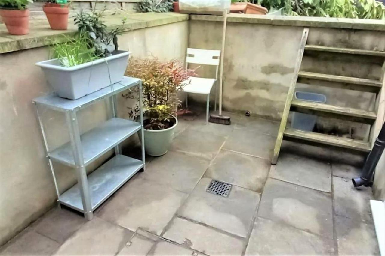 2 Bedroom Victorian Garden Flat Londra Dış mekan fotoğraf